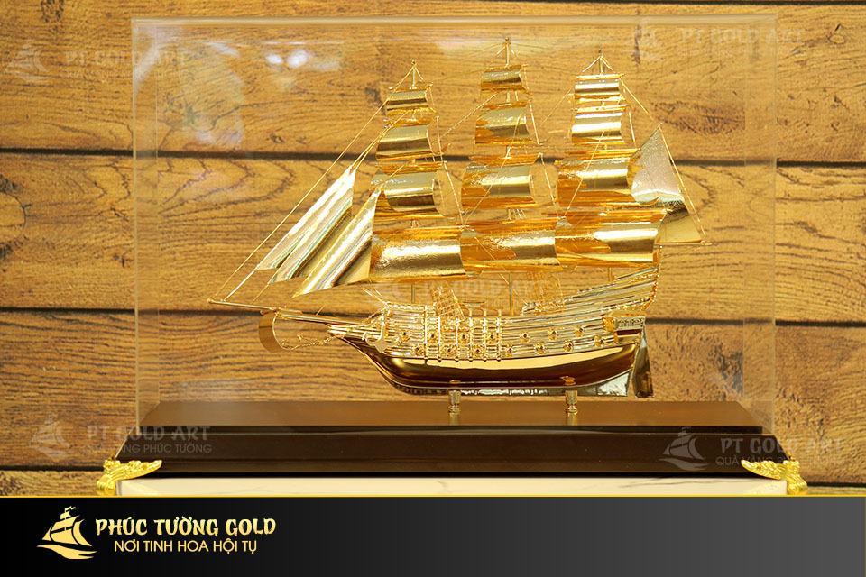 Mô hình thuyền buồm cỡ to mạ vàng