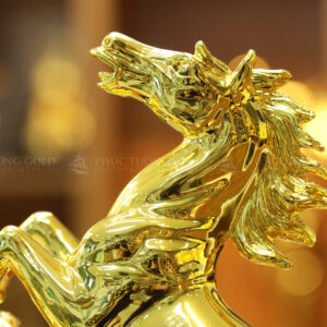 Tượng ngựa tung vó mạ vàng 24k - TN02 5