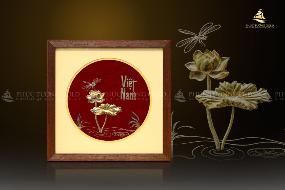Tranh hoa sen mạ vàng 24k để bàn – HS01 nền đỏ
