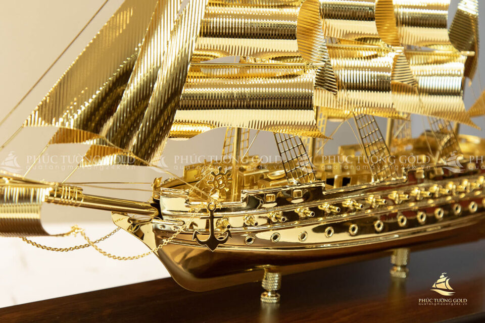 Mô hình thuyền buồm cỡ to mạ vàng - TB43 3